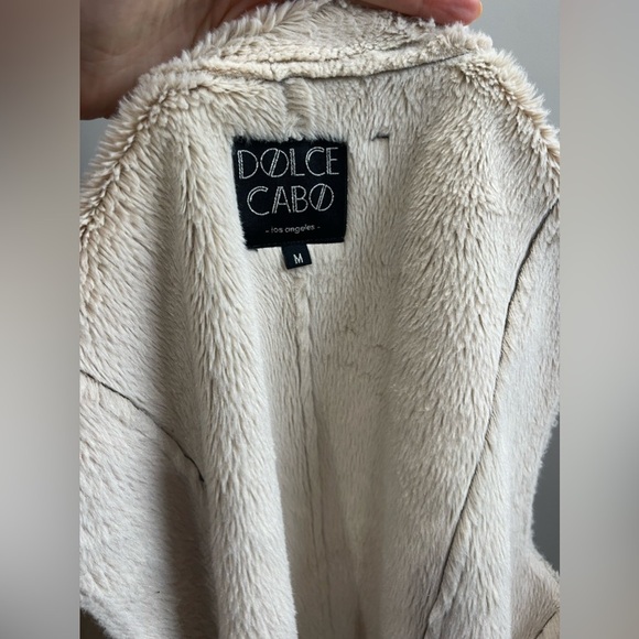 Dolce Cabo Faux Fur Vest - Picture 8 of 8